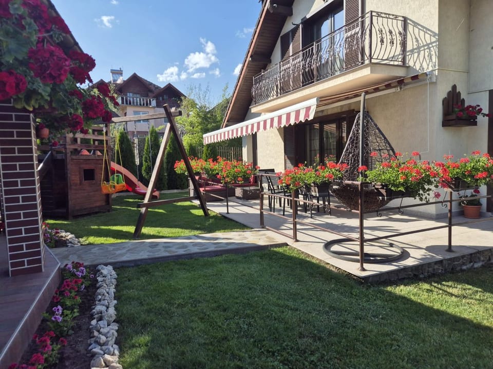 Pensiunea Select Bed and Breakfast in Romania