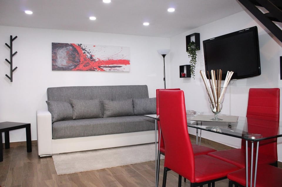 Living room, Dining area