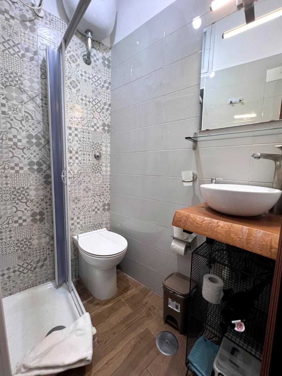 Shower, Bathroom