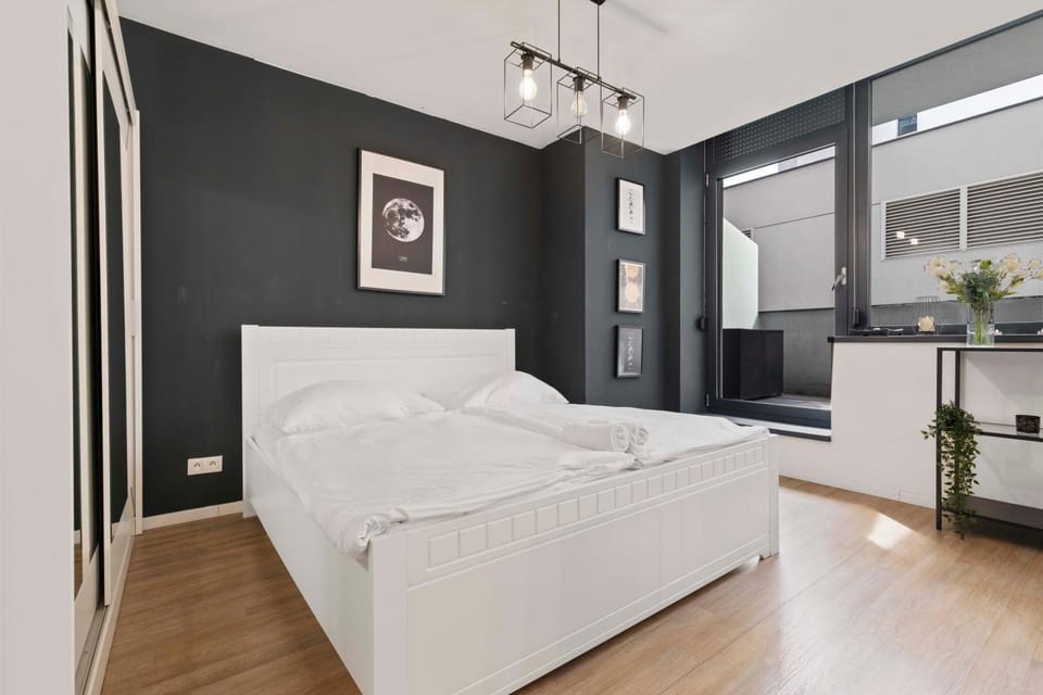 Bed, Photo of the whole room, Bedroom, air conditioner