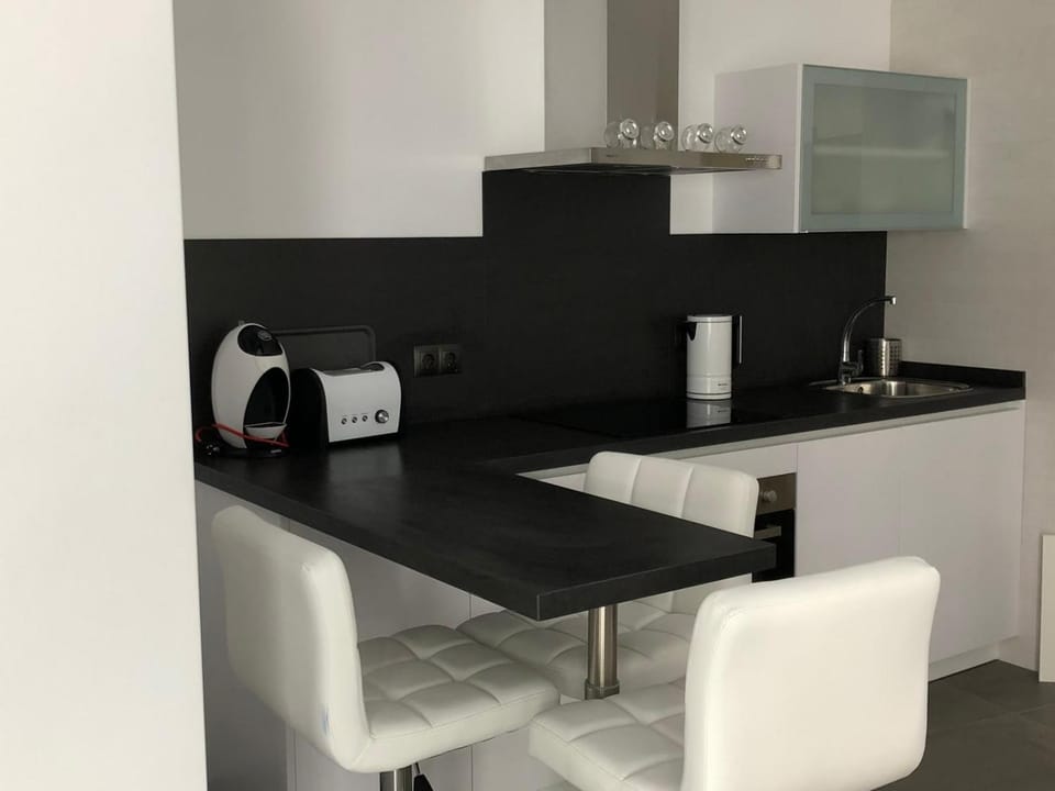 Kitchen or kitchenette, Dining area, Area and facilities