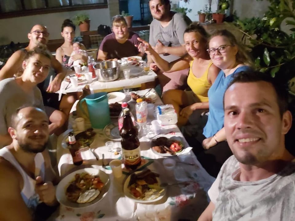 People, Food and drinks, Food