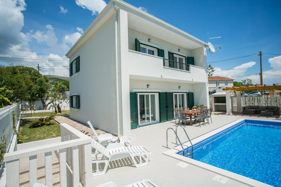 Villa Iva Villa in Šibenik-Knin County, Croatia