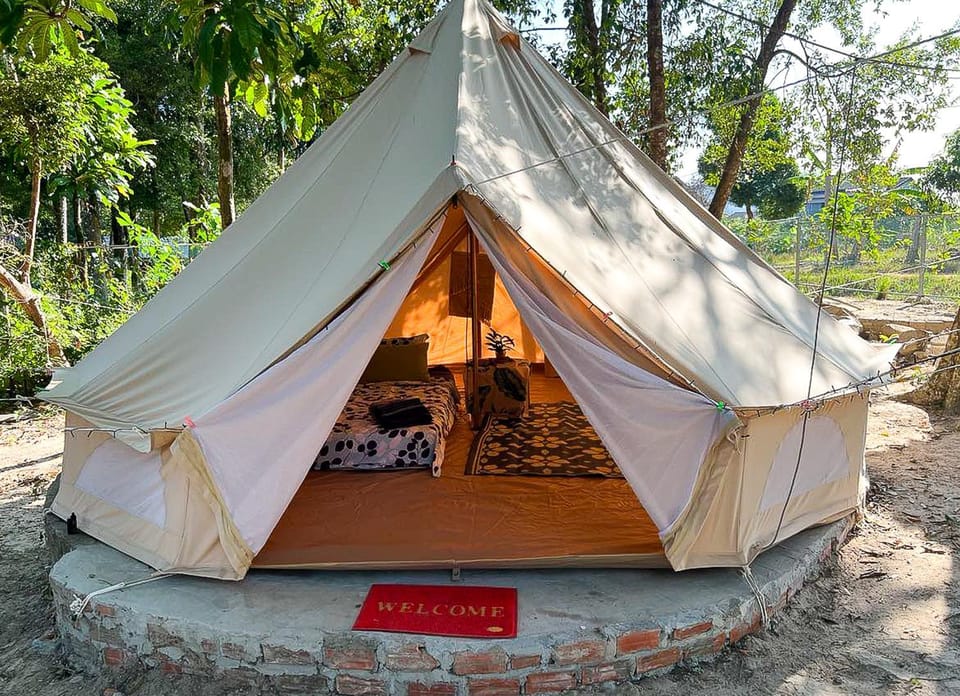 Bed, Bedroom, fireplace
