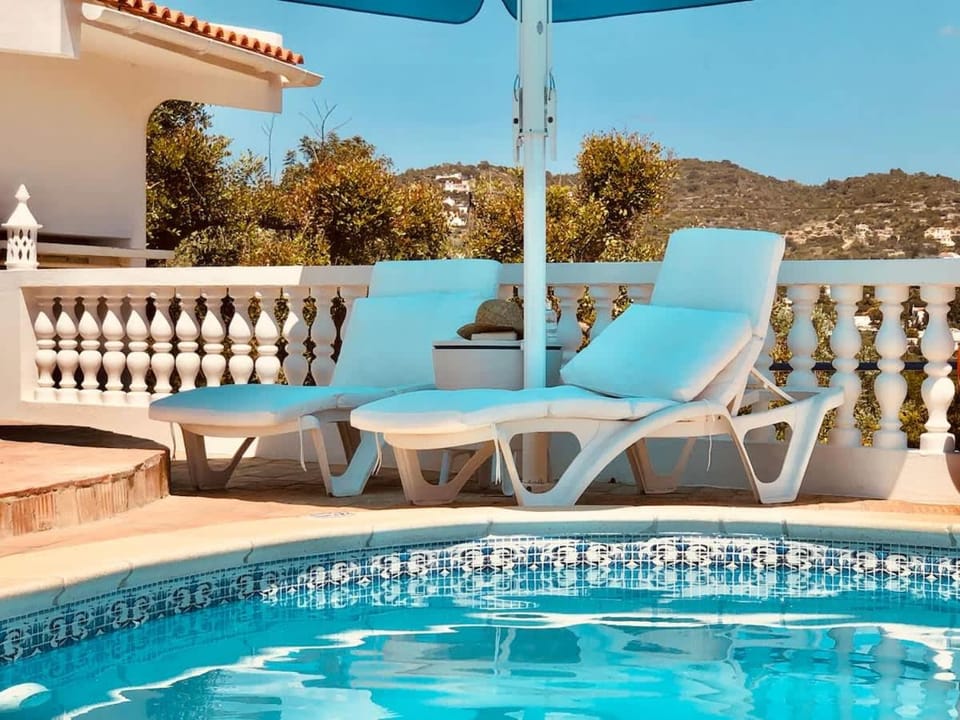 Patio, Mountain view, Swimming pool, sunbed