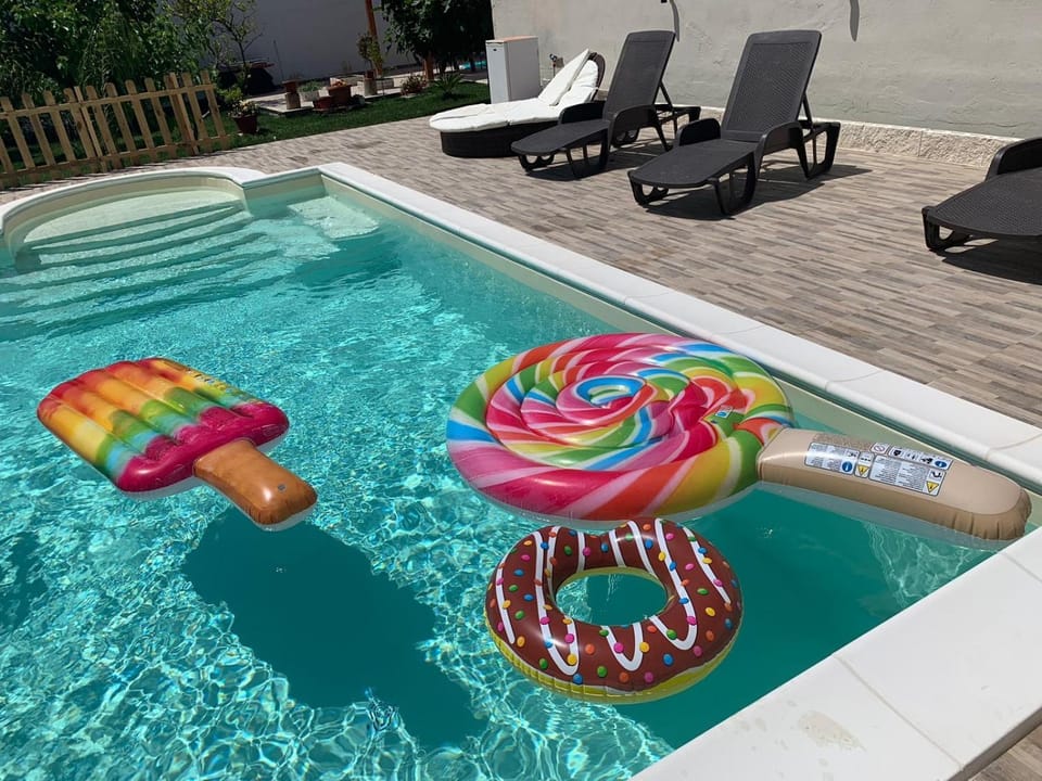 Pool view, Swimming pool, Swimming pool