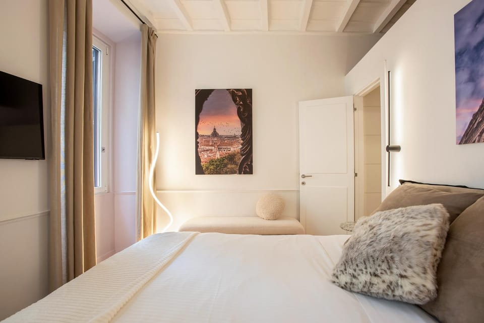Bed, TV and multimedia, Photo of the whole room, Bedroom, heating, air conditioner