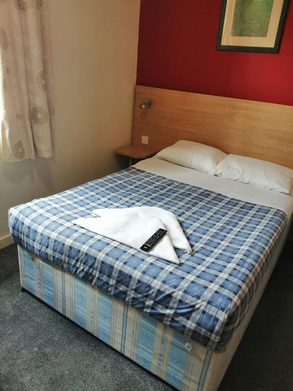 Bed, Photo of the whole room