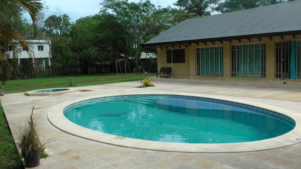 Swimming pool, Swimming pool