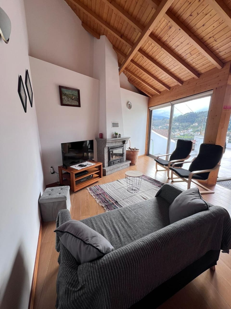 Casa do Outeiro House in Coimbra District, Portugal