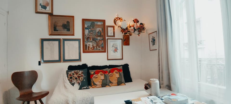 Communal lounge/ TV room, Living room, Decorative detail