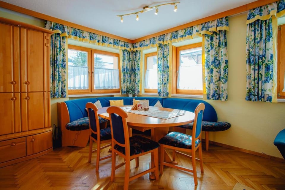 Appartement ERIKA by MoniCare (Haus Claudia) Apartment in Seefeld