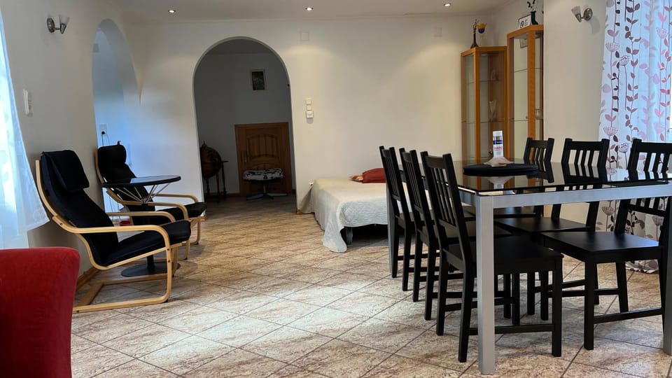 Living room, Dining area