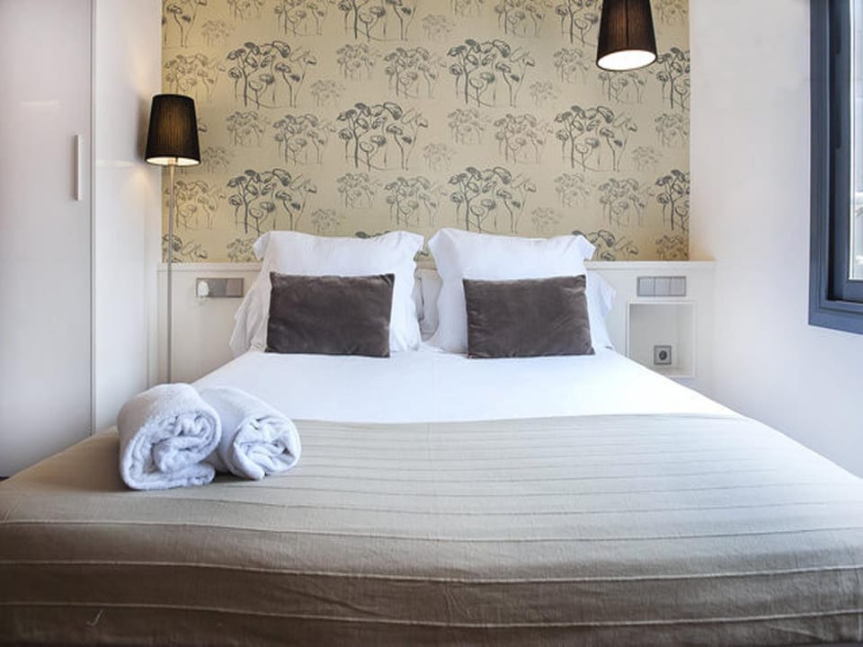 Bed, Day, Bedroom
