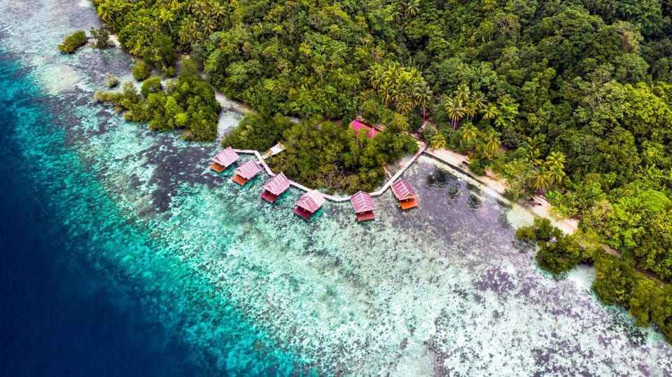 Methos Homestay - Raja Ampat Nature lodge in Indonesia
