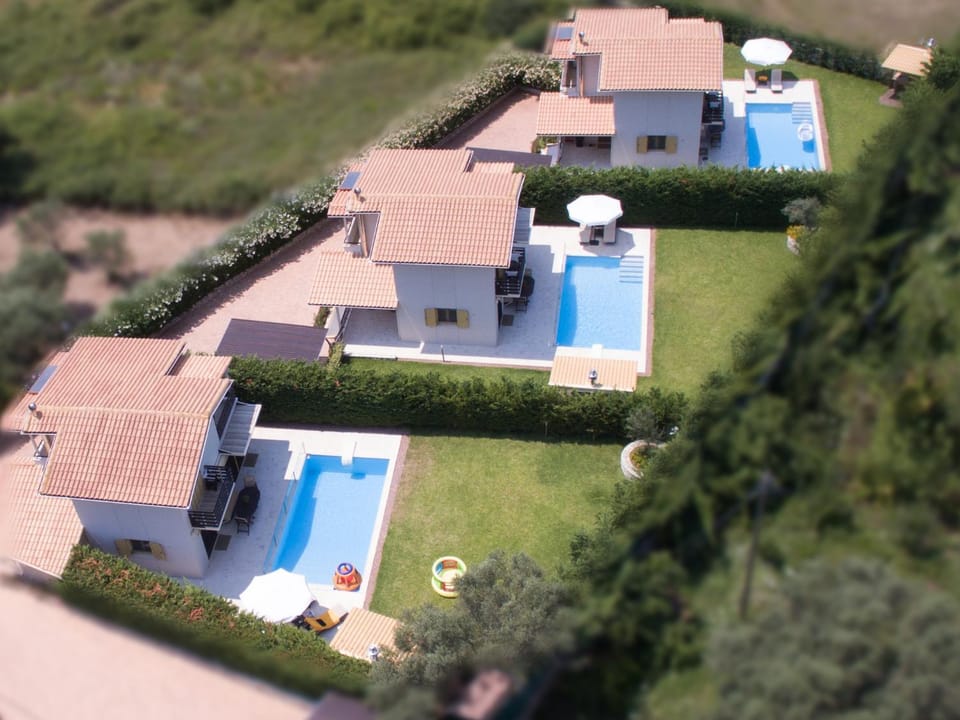 Property building, BBQ facilities, Garden, Garden view, Pool view, Swimming pool