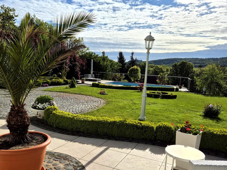 Balcony/Terrace, Pool view, Swimming pool, Swimming pool