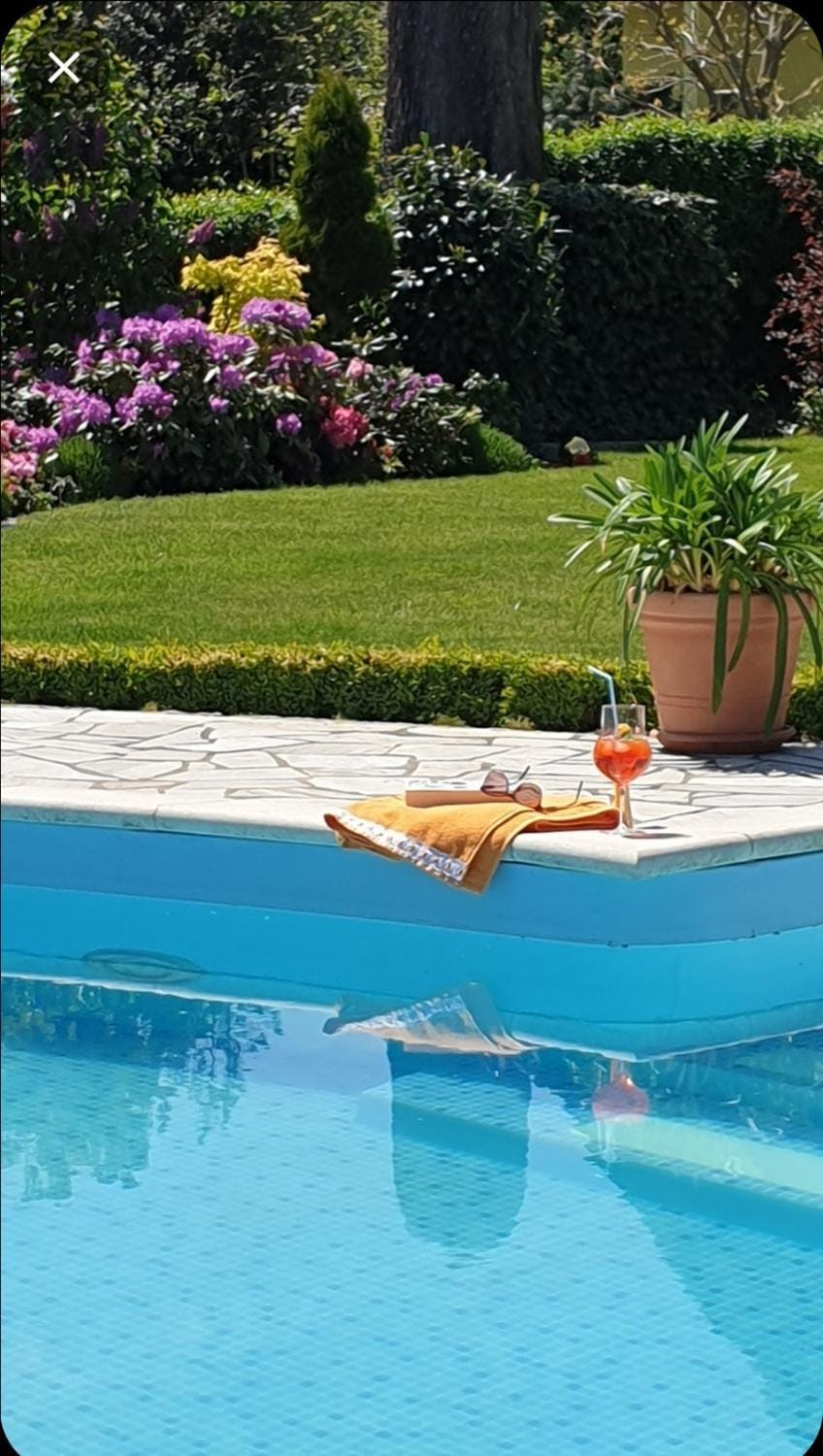 Spring, Swimming pool, Swimming pool
