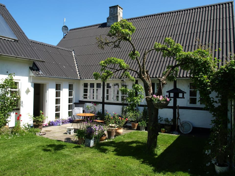 Property building, Garden, Garden view