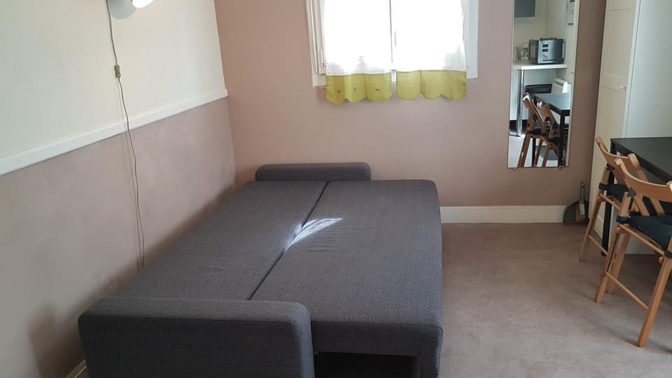 Living room, Photo of the whole room