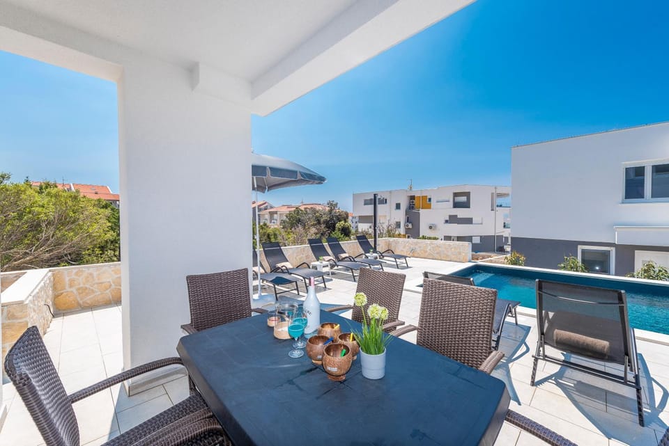 Villa Adria 2 luxury apartment with a pool Apartment in Novalja