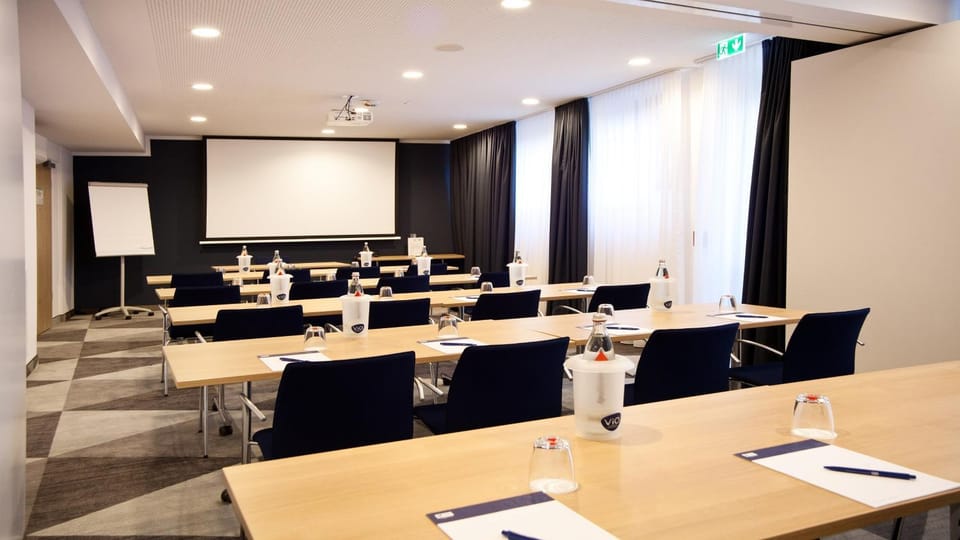 Property building, View (from property/room), Seating area, Meeting/conference room, Location, furniture