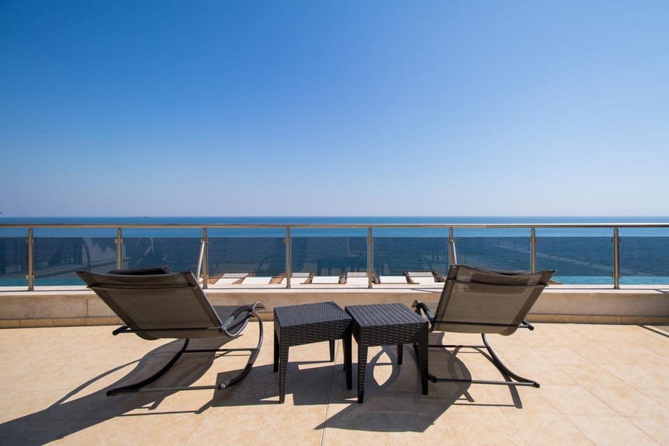 Patio, Day, View (from property/room), Balcony/Terrace, Seating area, Sea view