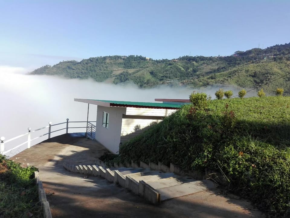 Banchomdoi Resort PhaTang บ้านชมดอยรีสอร์ทผาตั้ง Campground/ 
RV Resort in Laos