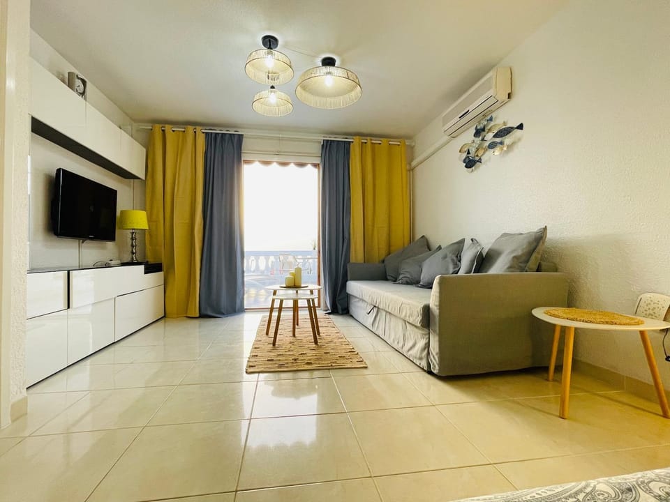 TV and multimedia, Living room, air conditioner