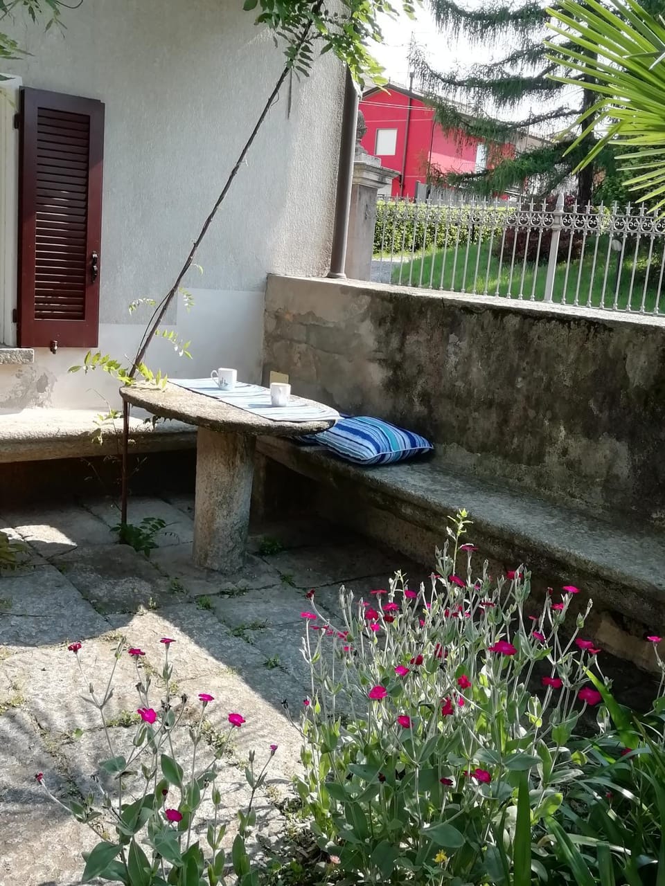 Inner courtyard view