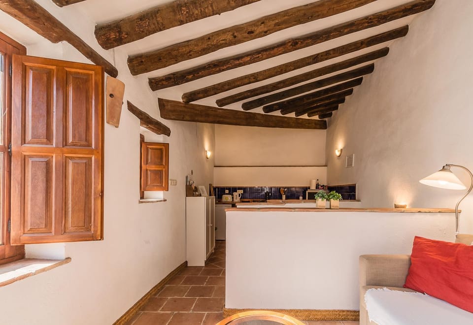 TV and multimedia, Kitchen or kitchenette, Living room