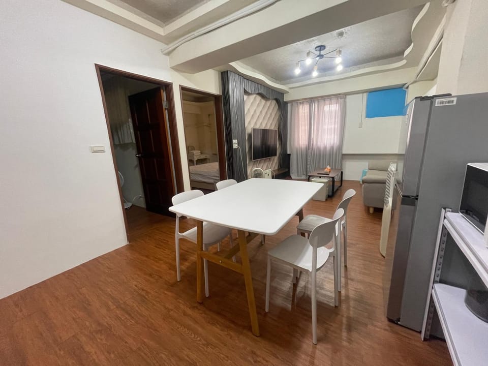Communal lounge/ TV room, TV and multimedia, Kitchen or kitchenette, Living room, Seating area, minibar