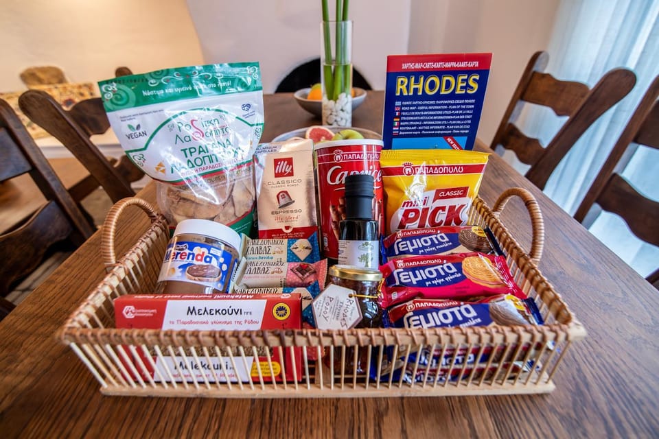 Food and drinks, Food