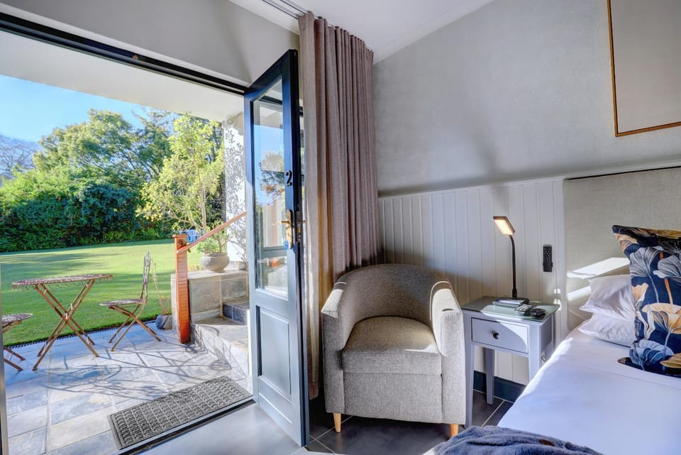 Patio, Bedroom, Garden view
