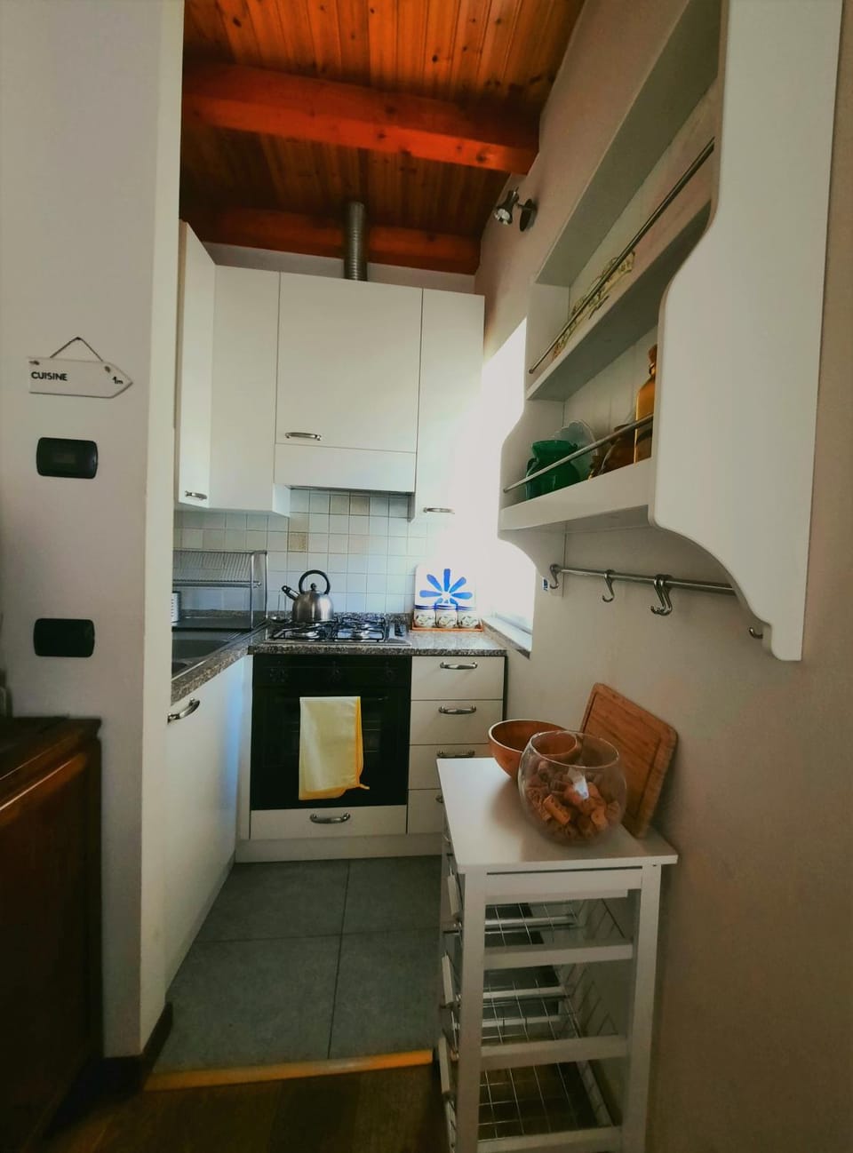 Kitchen or kitchenette, Living room, Inner courtyard view