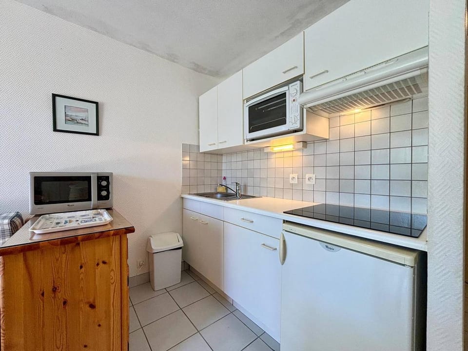 Carnac: Apt 2 pièces avec terrasse, chien admis, parking, proche plage - FR-1-377-33 Apartment in Carnac