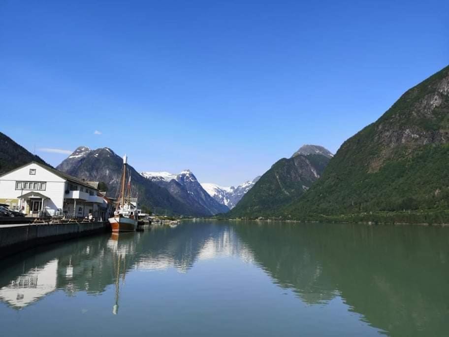Sogndal ski- and mountain cabin Cabin in Vestland