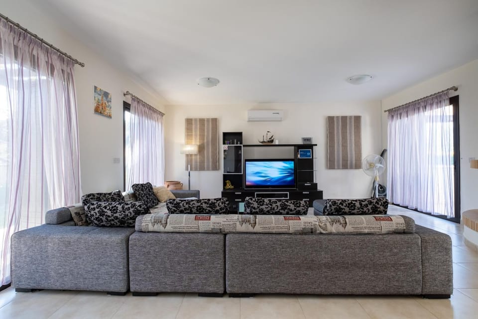 Villa Elena in Argaka Villa in Paphos District