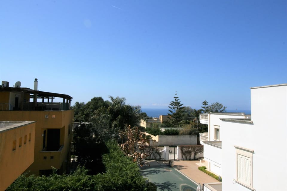 City view, Sea view