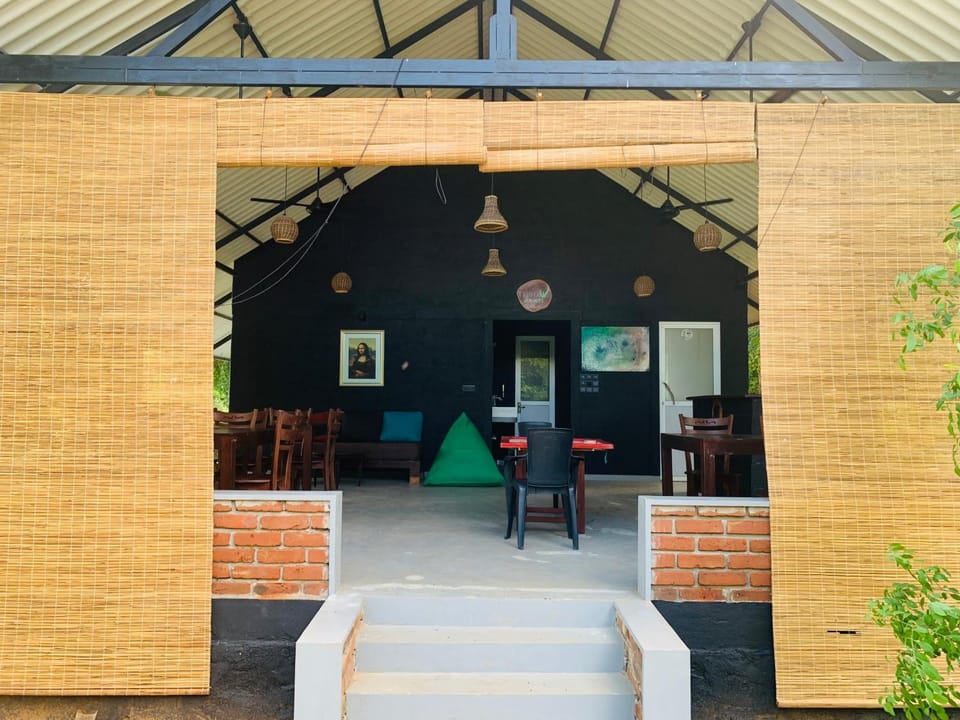 Thihawa Yala Bed and Breakfast in Southern Province