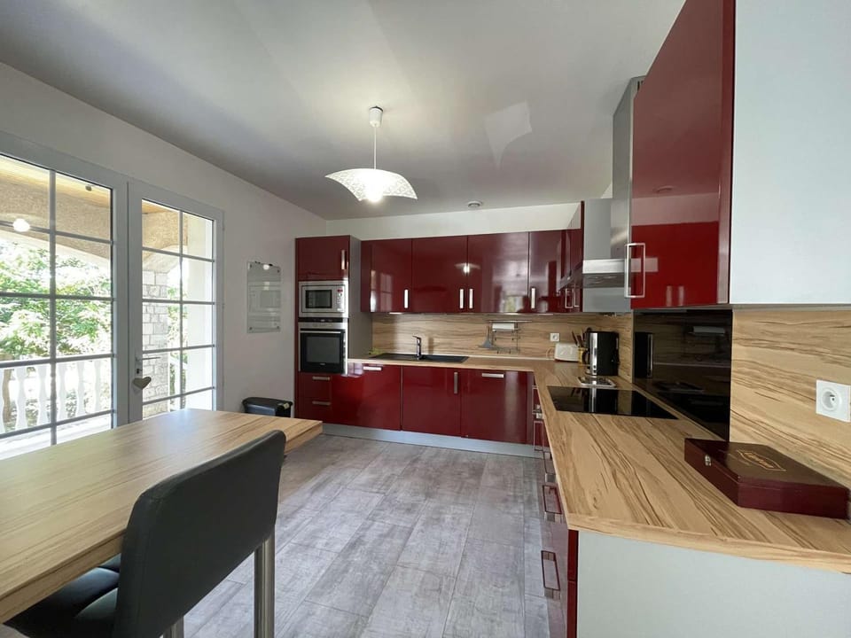 Villa à Orgnac-l'Aven avec piscine chauffée, 6 pers, jardin clôturé, animaux admis - FR-1-382-127 House in Provence-Alpes-Côte d'Azur