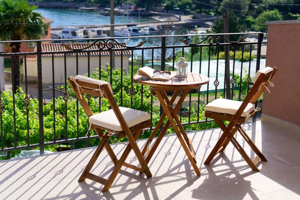 Balcony/Terrace, Pool view, Sea view