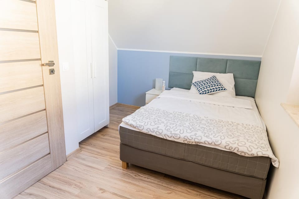Bed, Other, Photo of the whole room, Bedroom, cot, furniture, internet, internet, locker, locker