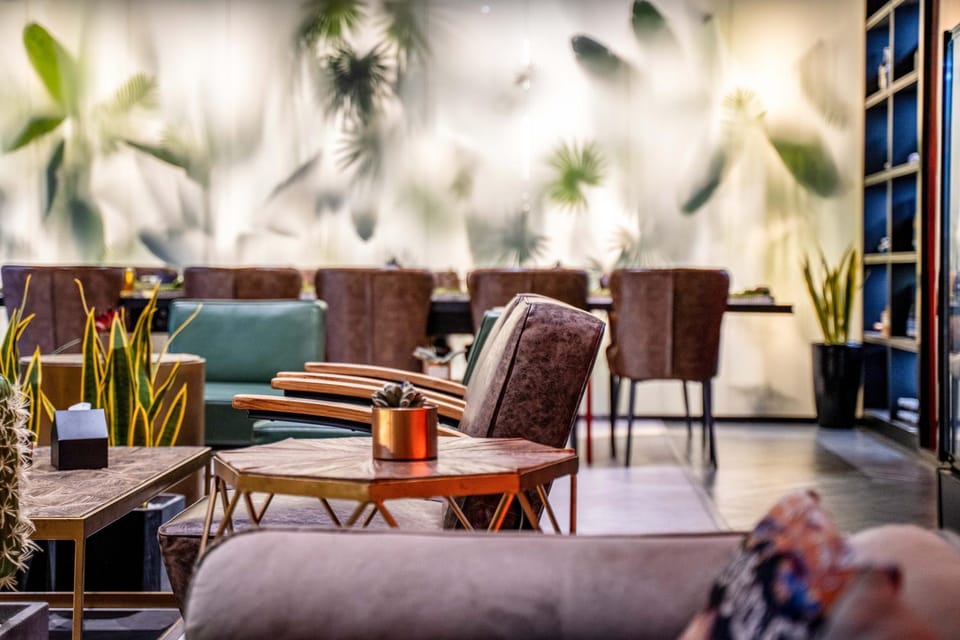 HÉONIC Art Residence & Suites丨 Signature Family Suites - Ultimate Gaming & Switch - Cat Cafe -Free Laundry Luggage Storage -24H Front Desk - English Service Hotel in Xian