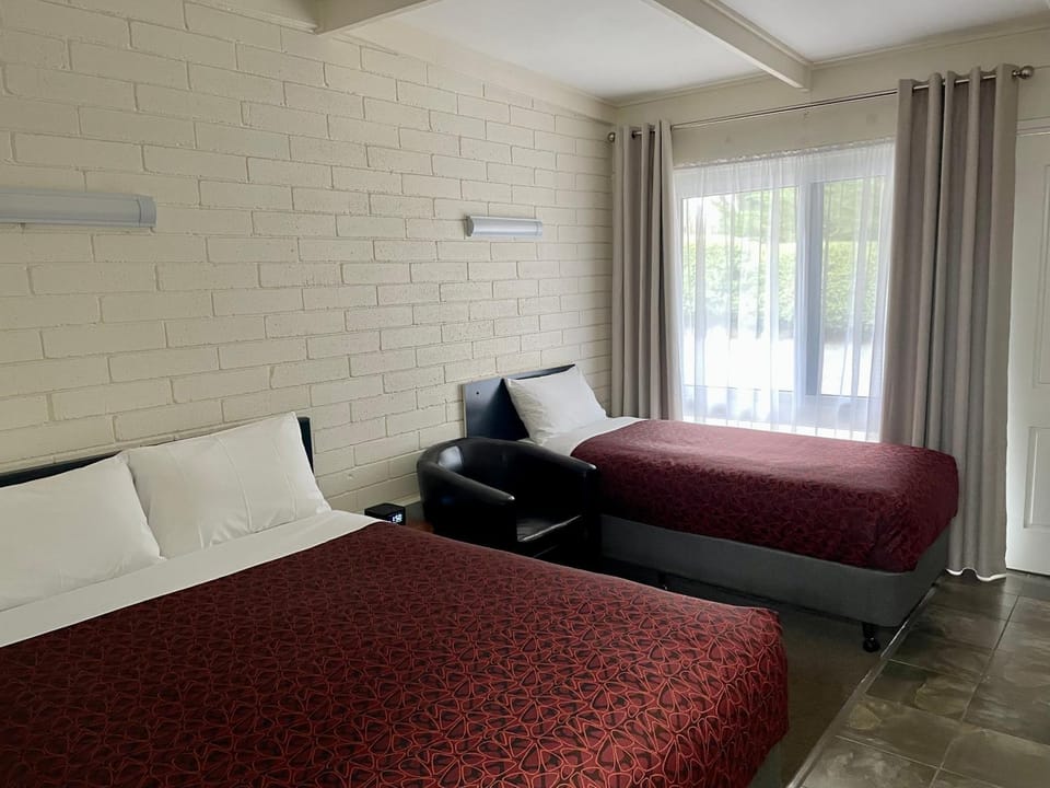 Bedroom, internet, air conditioner