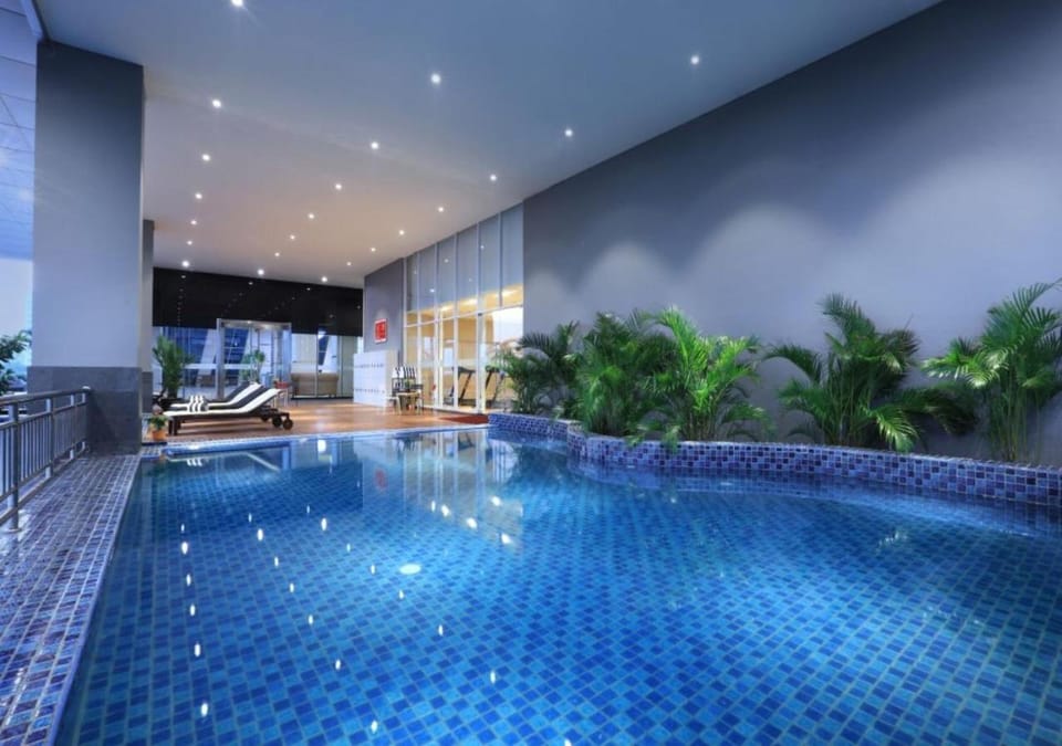 Swimming pool, Swimming pool