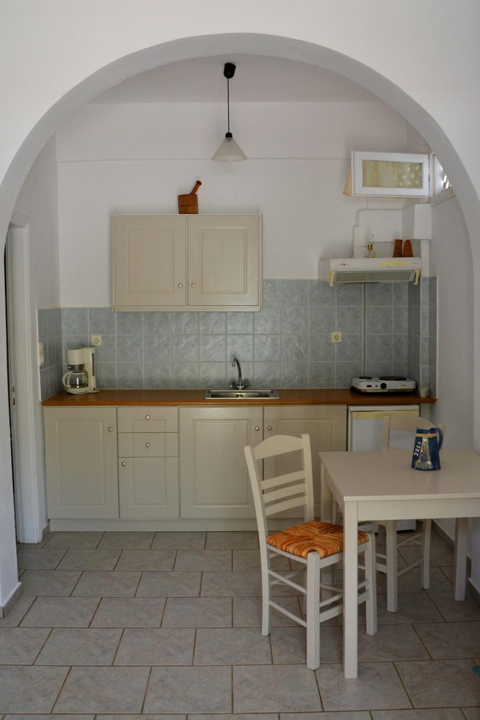 Coffee/tea facilities, Kitchen or kitchenette, Dining area