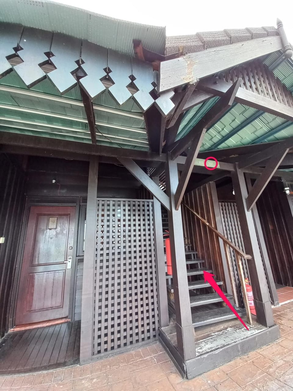Facade/entrance