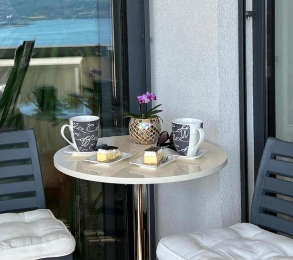 Lux -Luxury Sea and Mountains View Apartment-NEW Apartment in Slovenia