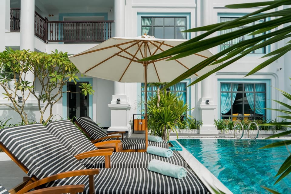 Swimming pool, Swimming pool